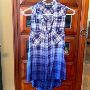 Rock & Republic Blue Plaid sleeveless top! S